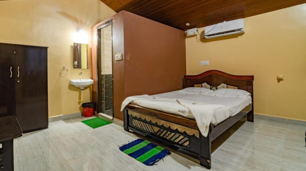 Leo Woods Hampi River View Hotel Exterior foto