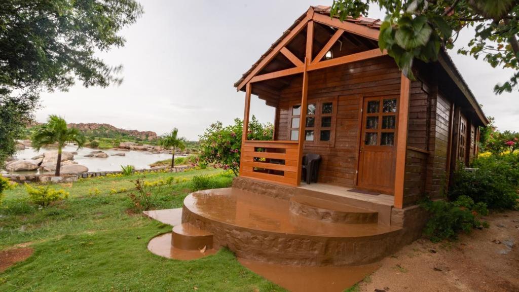 Leo Woods Hampi River View Hotel Exterior foto